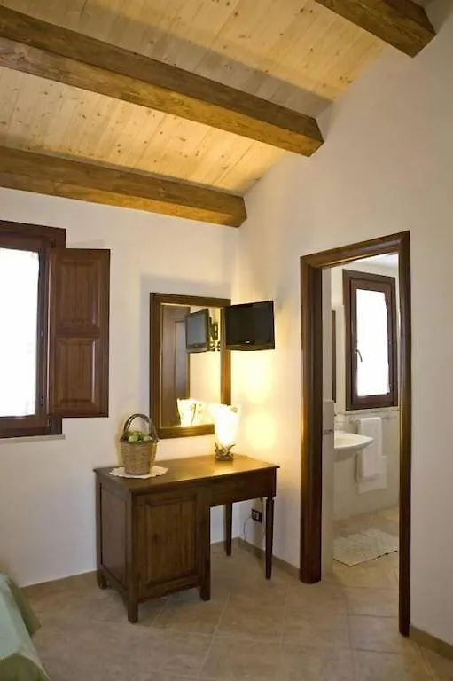 Villa Giardino Paradiso Cefalu Con 13 Posti Letto E Piscina Riscaldata Italia